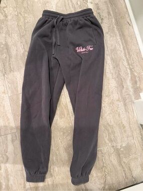 White Fox Season 7 Sweatpants, XS
